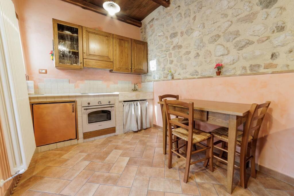 Appartamento Venturini Trevi Eksteriør billede