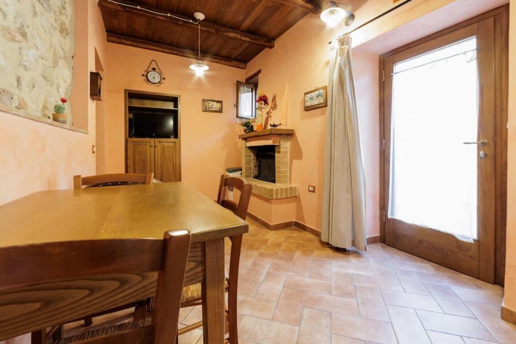 Appartamento Venturini Trevi Eksteriør billede