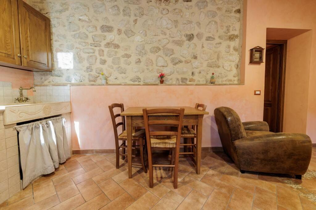 Appartamento Venturini Trevi Eksteriør billede