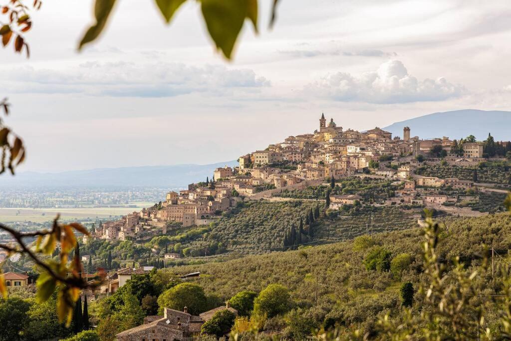 Appartamento Venturini Trevi Eksteriør billede